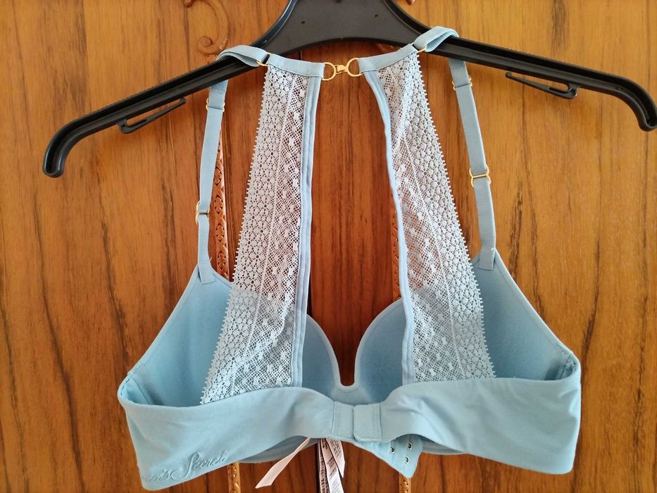 Sutien Victoria's Secret, nou, de culoare bleu-ciel, mar 32B/B70