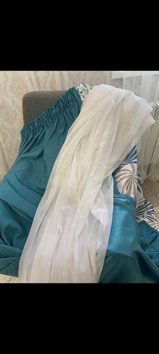 Продам шторы в спальню