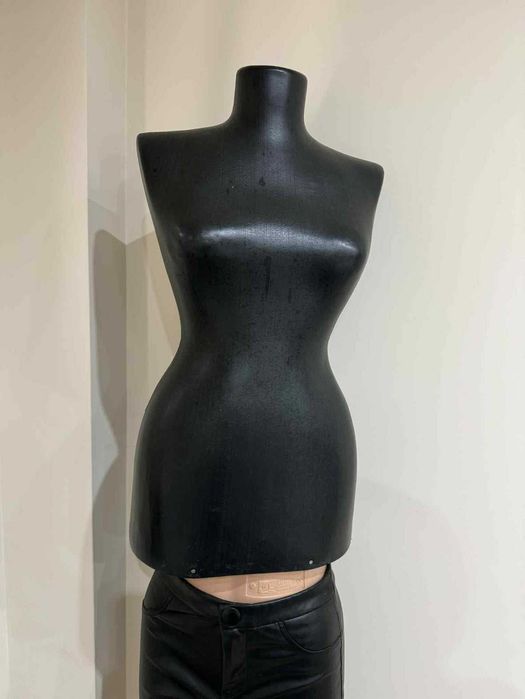 Манекен за дрехи