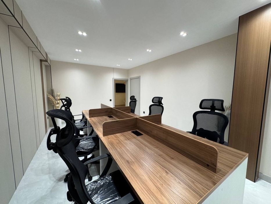 Аренда евро Офис с мебелью ул: Бабур ор:Пирамит