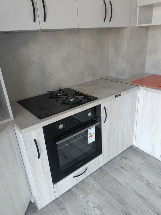 Н-2-105 Дава се под наем двустаен апартамент в кв. Възраждане!