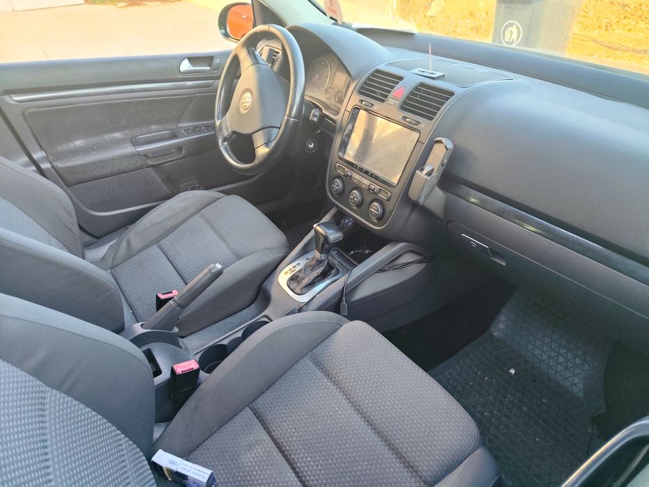 Volkswagen Golf 2008 diesel, 2.695 € — imagine 5
