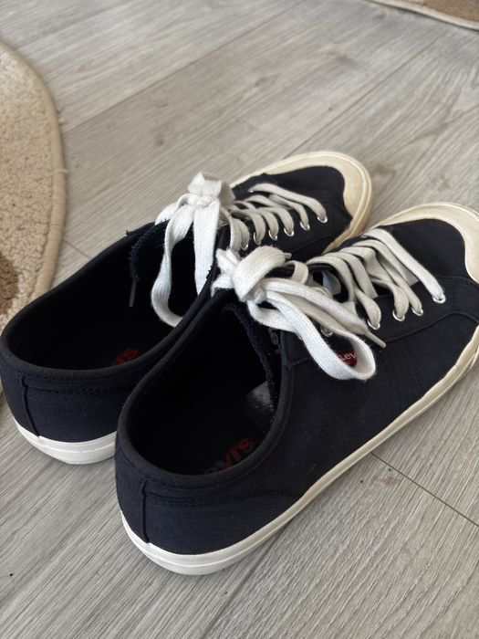 Adidasi Levis  marimea 44