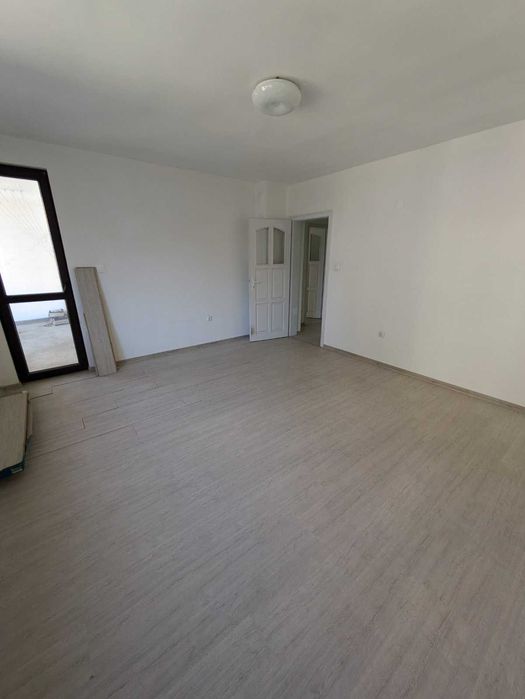 Продава се Тристаен апартамент в Бургас, Център - 156 кв.м за 1161 €/кв.м - Снимка #10