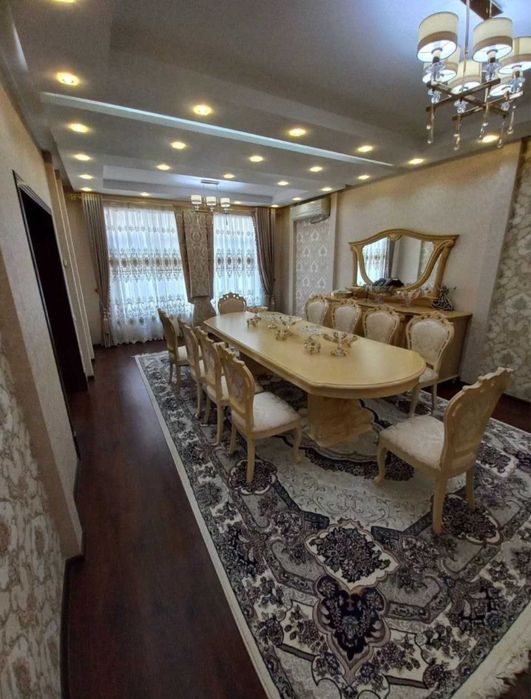 Yunusobod rayon 6 sotu uchastka 11 xona evro remont 2022