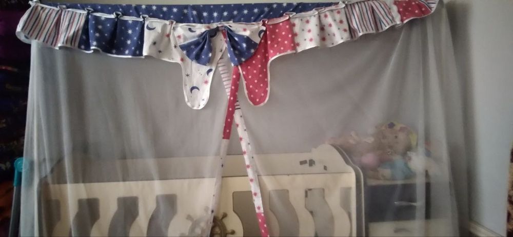 Bolalar kravati sotiladi