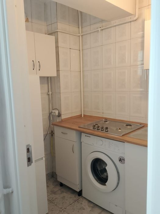 Închiriez garsoniera proprietar