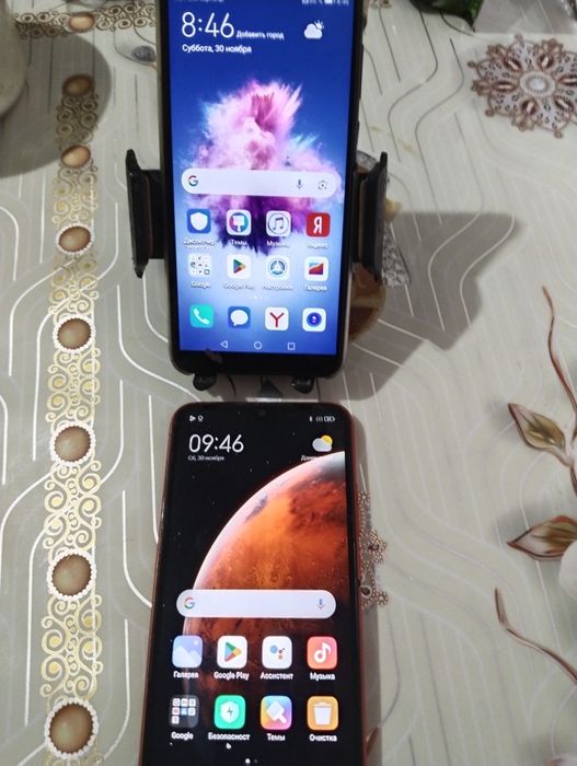 В продаже 2 телефона!!!