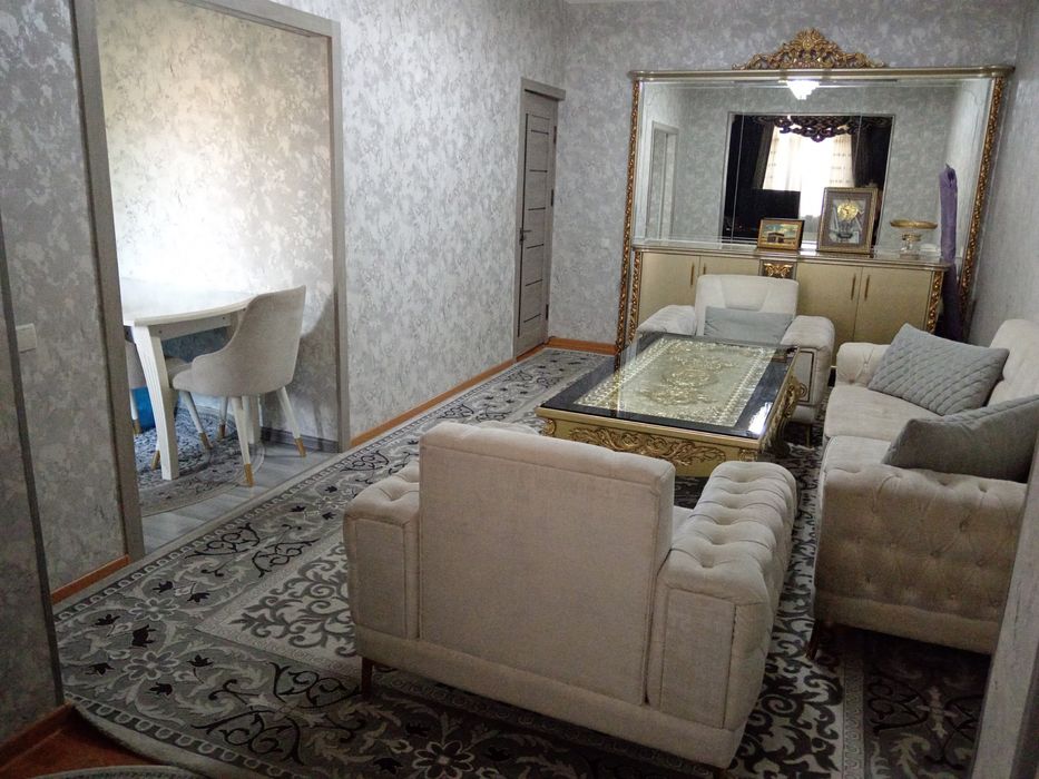 СРОЧНО. Продается 3 комнотная квартира, в яшнобадском раёне