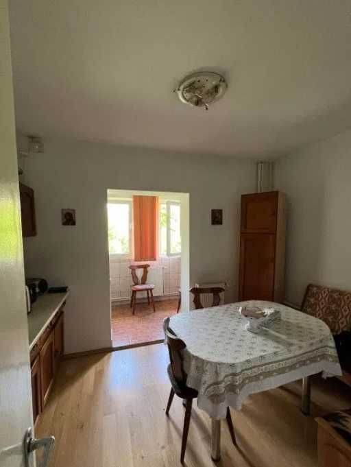 Дава се под наем Тристаен апартамент в Пловдив, Изгрев - 90 кв.м за 331.5 € - Снимка #3