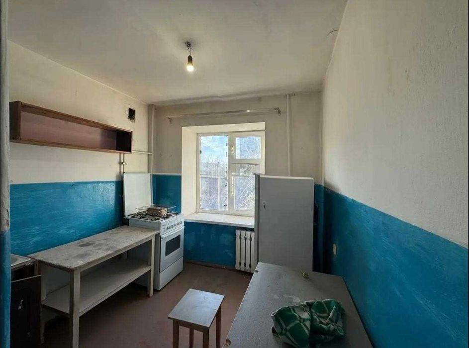 1комн кв 8мкр ремонт требуется