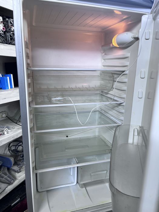 Продам холодильник Индезит