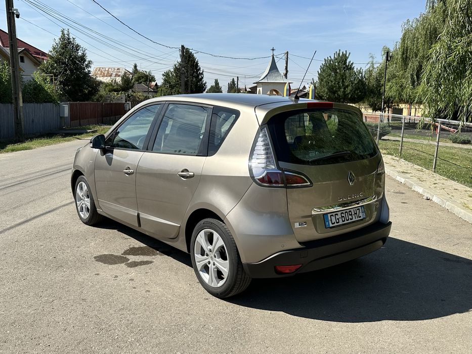 Renault Scenic / 2012 / 1.5 dci / bose