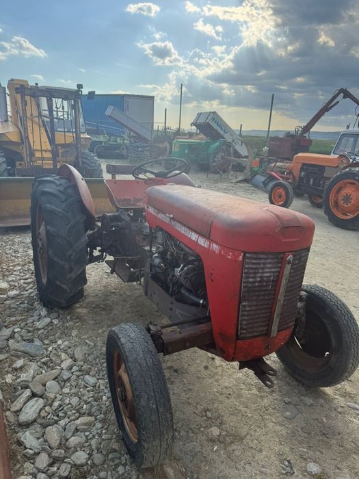Tractor Massey Ferguson