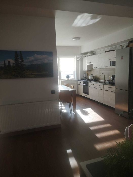 Vand Apartament 3 camere
