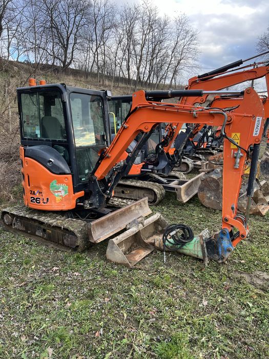 Excavatoare Hitachi