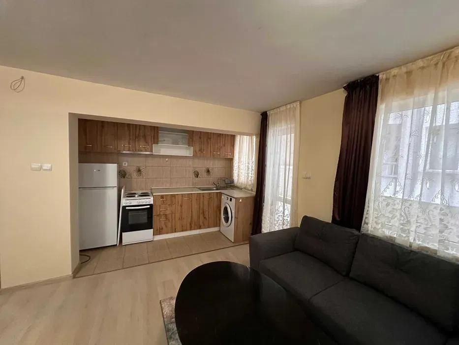 Двустаен апартамент, под наем, Окръжна болница