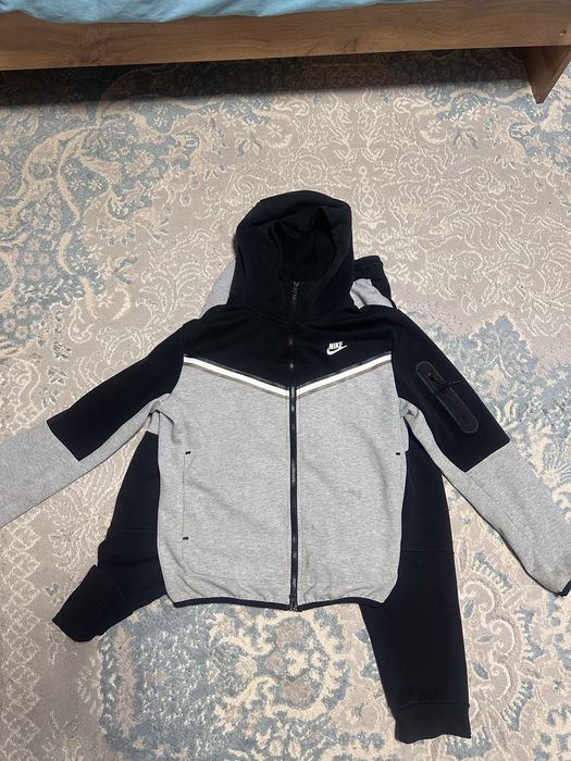 Продам теч флиска найк срочно