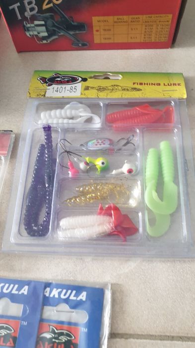 Въдица с макара и аксесоари,спининг,щука,пъстърва,клен,костур