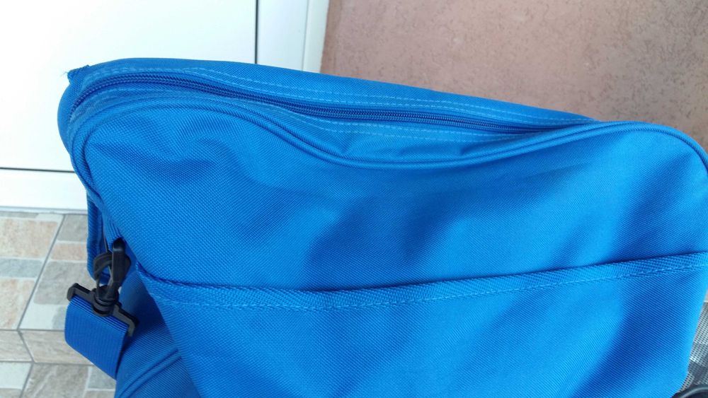 Geanta noua frumoasa