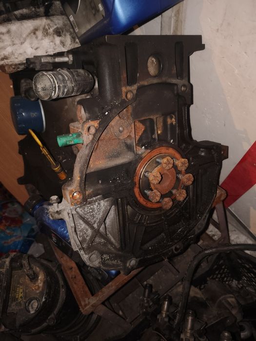 Продам двигатель