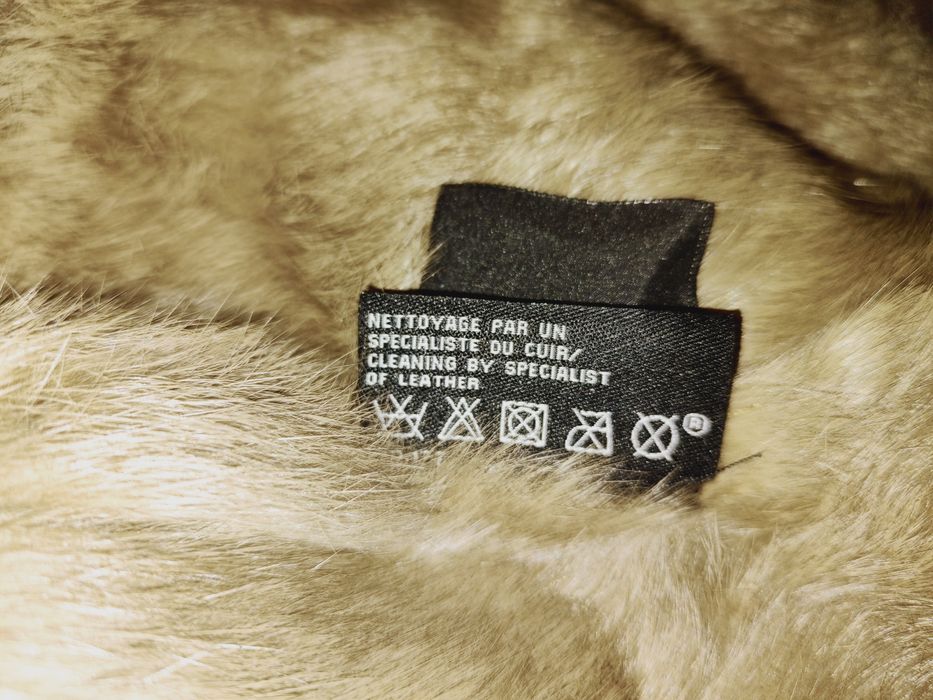 Vesta piele intoarsa si blana naturala