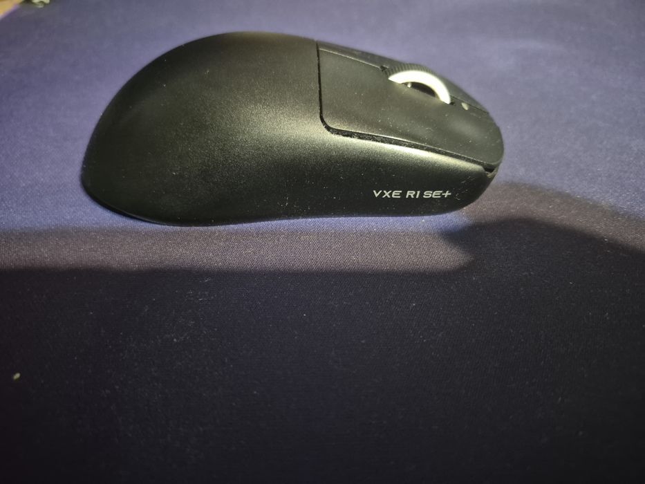 Продам мышь VXE r1 se+