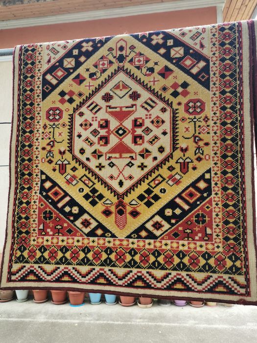 Два вида текстилни пътеки за стая в два размера