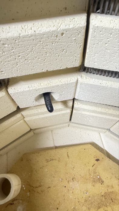 Пещ за изпичане на керамика и стъкло