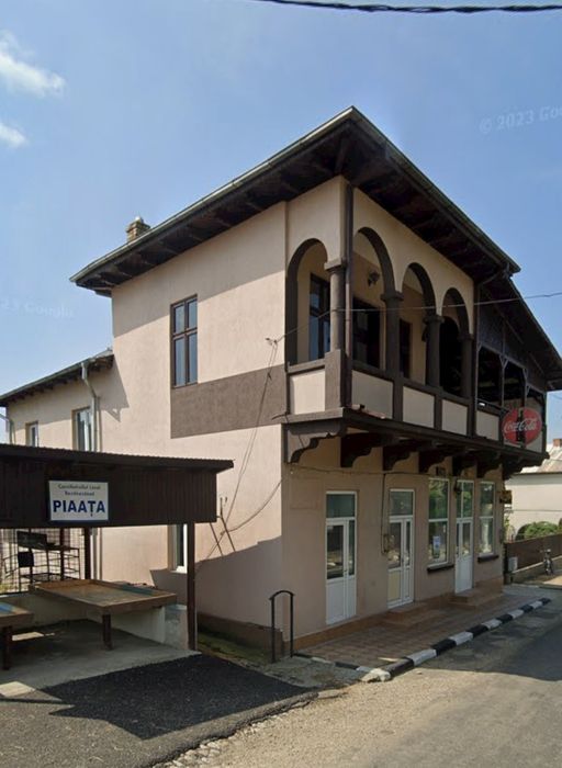 Casa + spatiu comercial