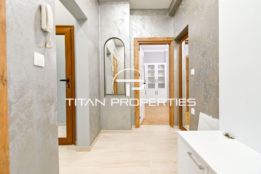 Дава се под наем Тристаен апартамент в София, Център - 110 кв.м за 1296.42 € - Снимка #5