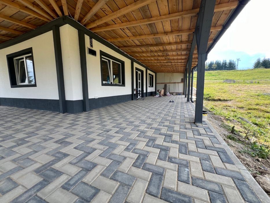 De Vanzare Casa + Proiect Turistic