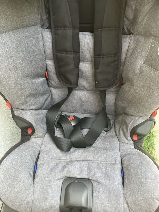 IMPECABIL - Scaun auto Axkid 9-25 kg, isofox + centura.