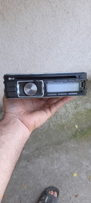 Casetofon auto LG cu USB AUX CD