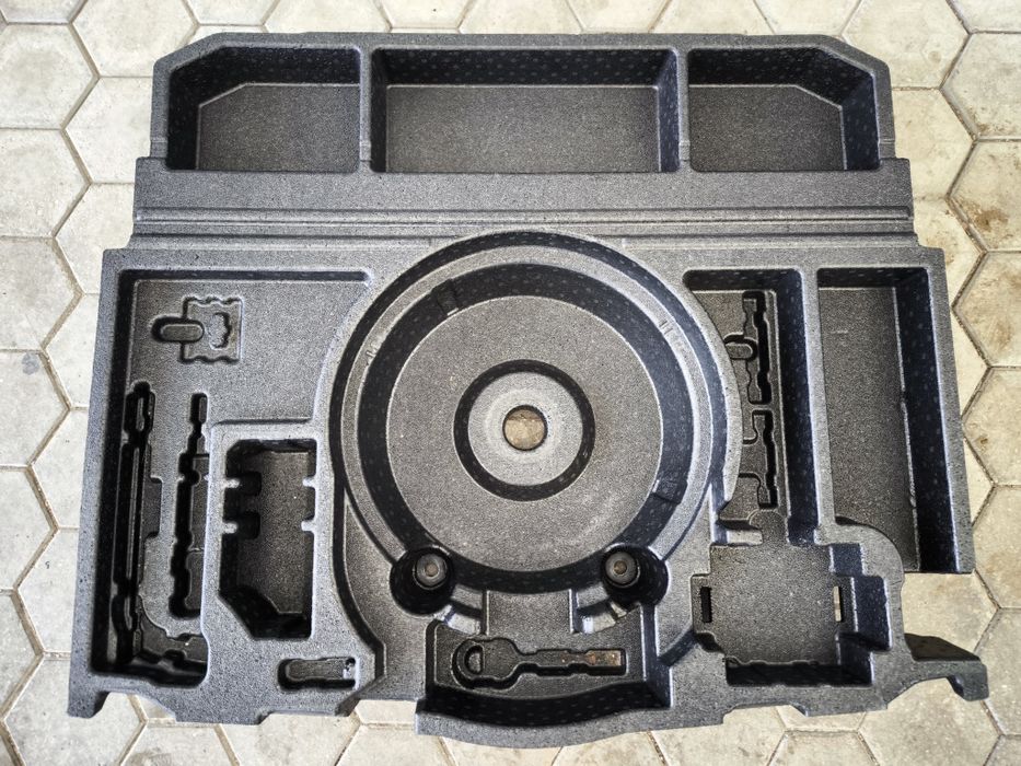 Кора за Audi Q3  (2019-2024)