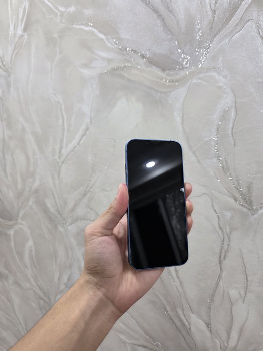 Продам iPhone 13 256gb в идеальном состоянии