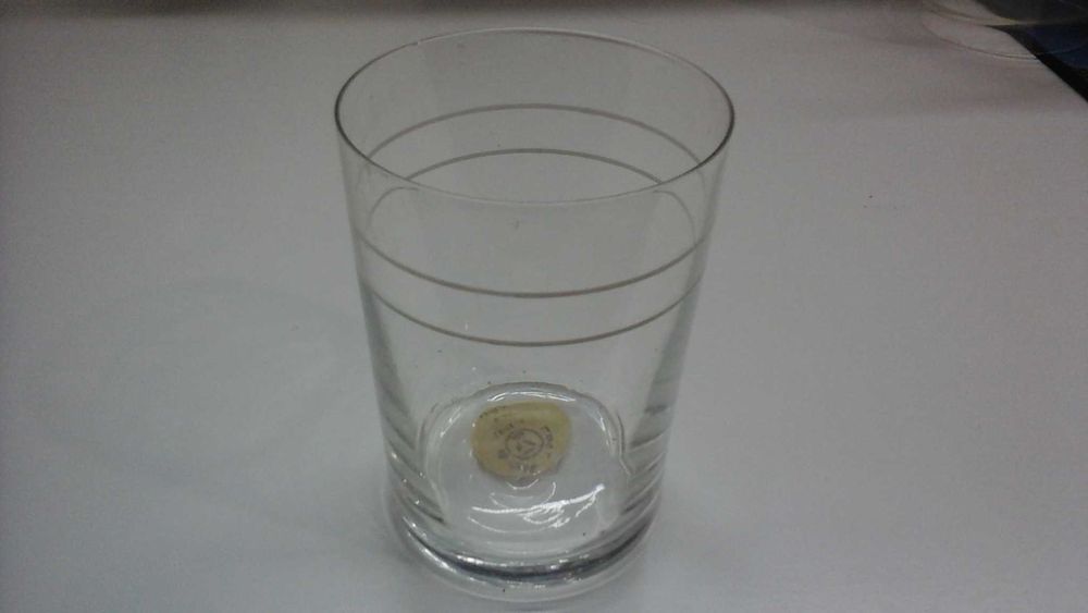 Стаканы стеклянные.