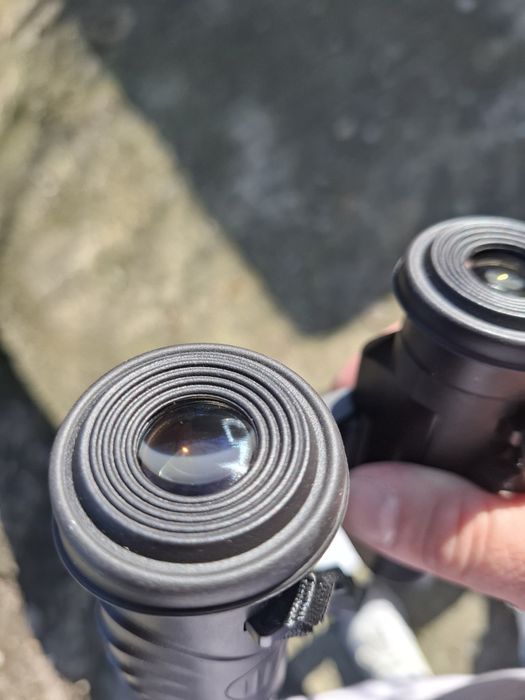 Binoclu Steiner Safari Ultrasharp 10x26 compact vânătoare/drumeții