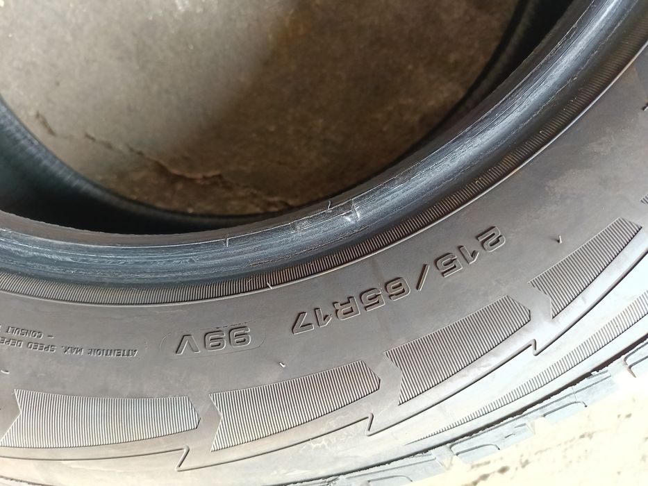 Зимни гуми -17цола -215/65-1бр.-65лв."GOOD YEAR"