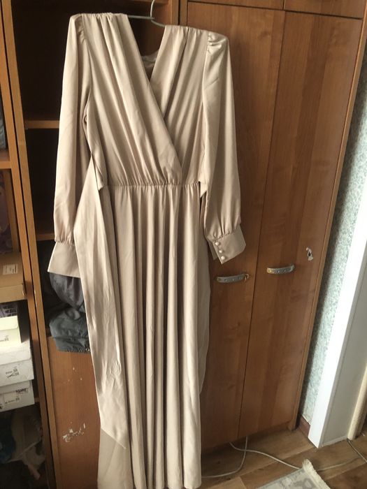 Платье вечернее