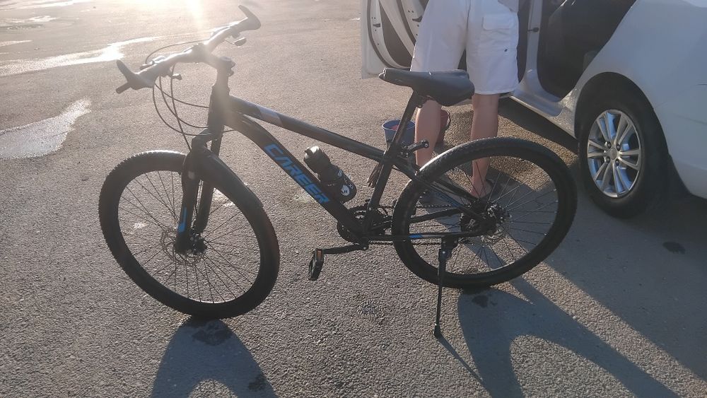 Есть ишо фанарик и всио