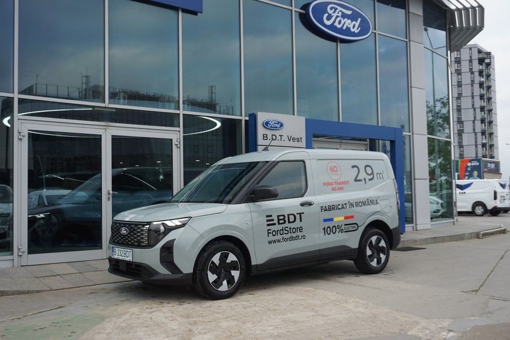 Ford Transit Courier Ford Transit Courier Van Trend Electric 136CP AT FWD