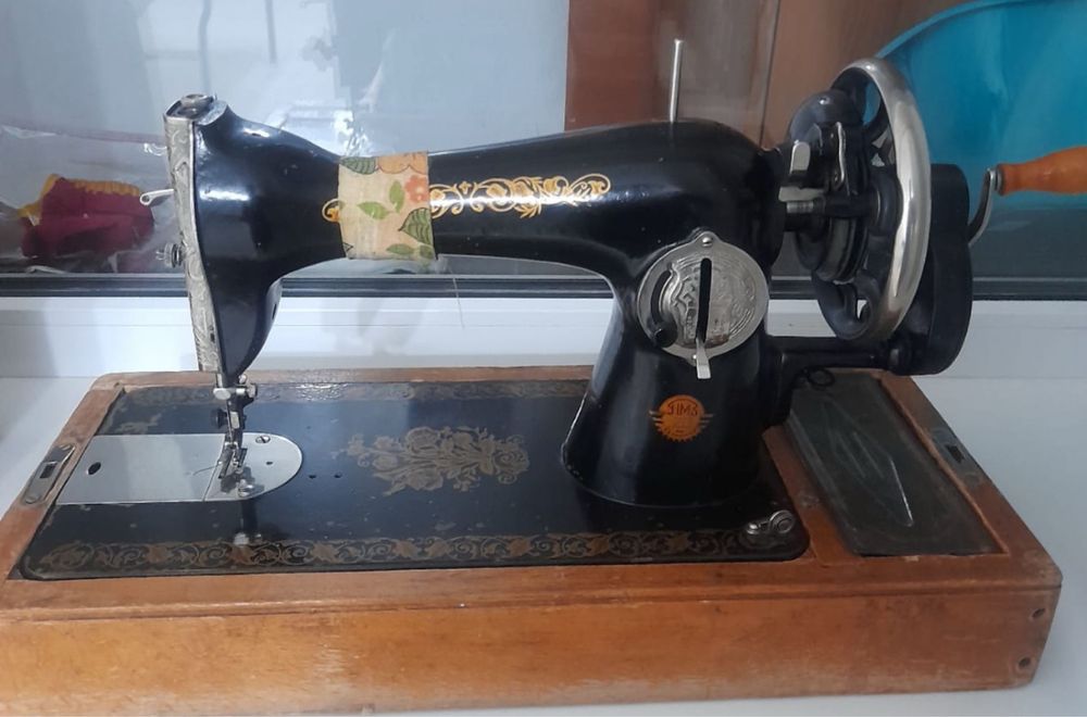 Продается швейная машинка