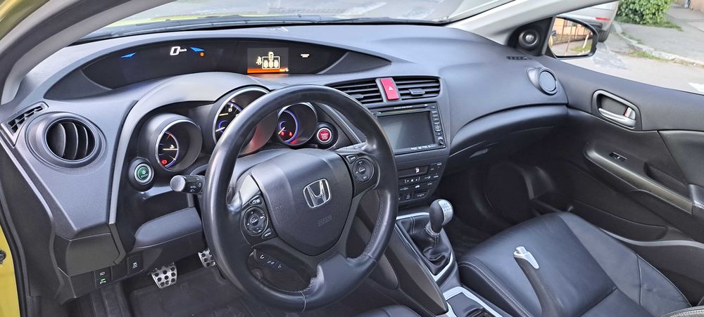 Honda Civic IX / 1.8 Vtec / Executive / 2013 / TVA Deductibil !