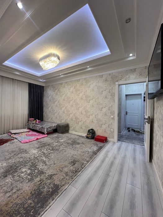 Юнусабад 16 квартал 5/5/5 (102²) продаётся квартира
