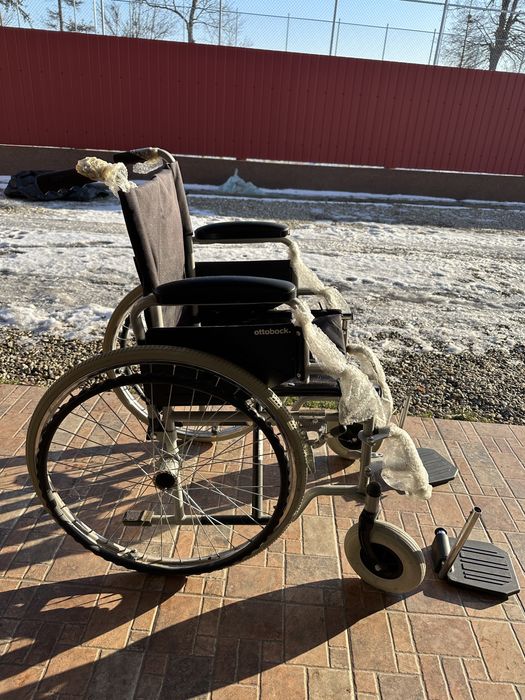 Carucior persoane cu handicap