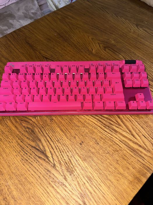 Продам клавиатуру logitech  PRO X TKL LIGHTSPEED
