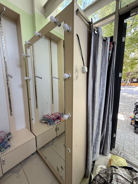 Мебель для торговли