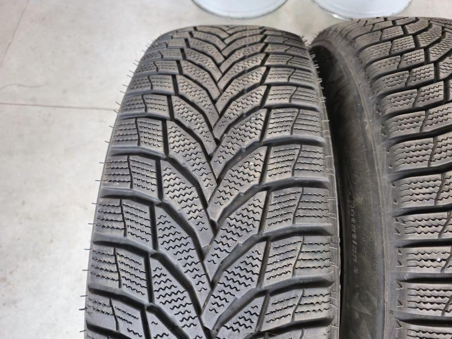 4 anvelope iarna Nexen 235 65 17 aproape noi