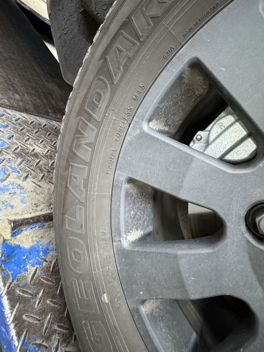 Продам Шины yokohama